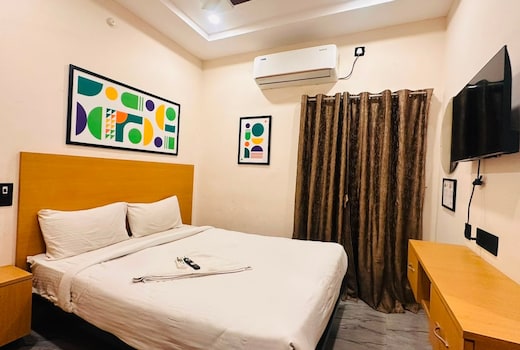 FabHotel SB Palace