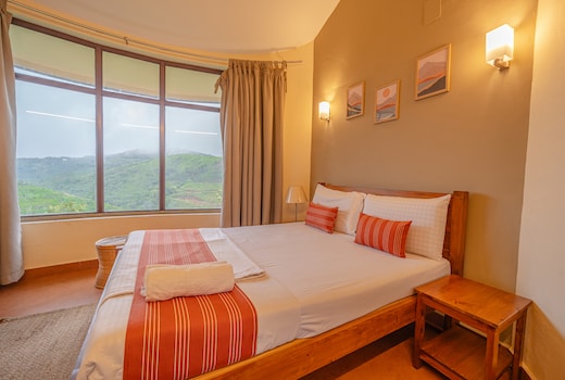 Aruvi Mountain Villa Vagamon by Voye Homes