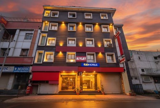 FabHotel Rivlet Central Delhi