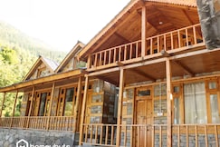 Obvallata Lotus Duplex Room with Balcony By Homeyhuts, Gushaini