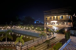 Whistling Wind Resort, Lataguri
