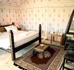 Super Deluxe AC Tent
