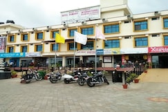 Hotel Samanvi International, Belur