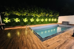 Green villa farm, Delhi