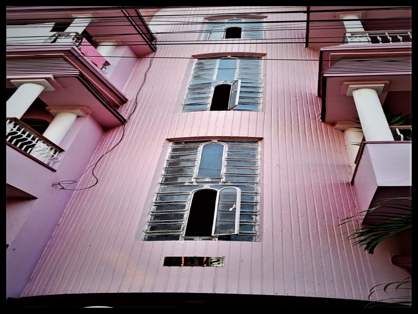 Sonar Bangla Guest House - Tap to explore photos