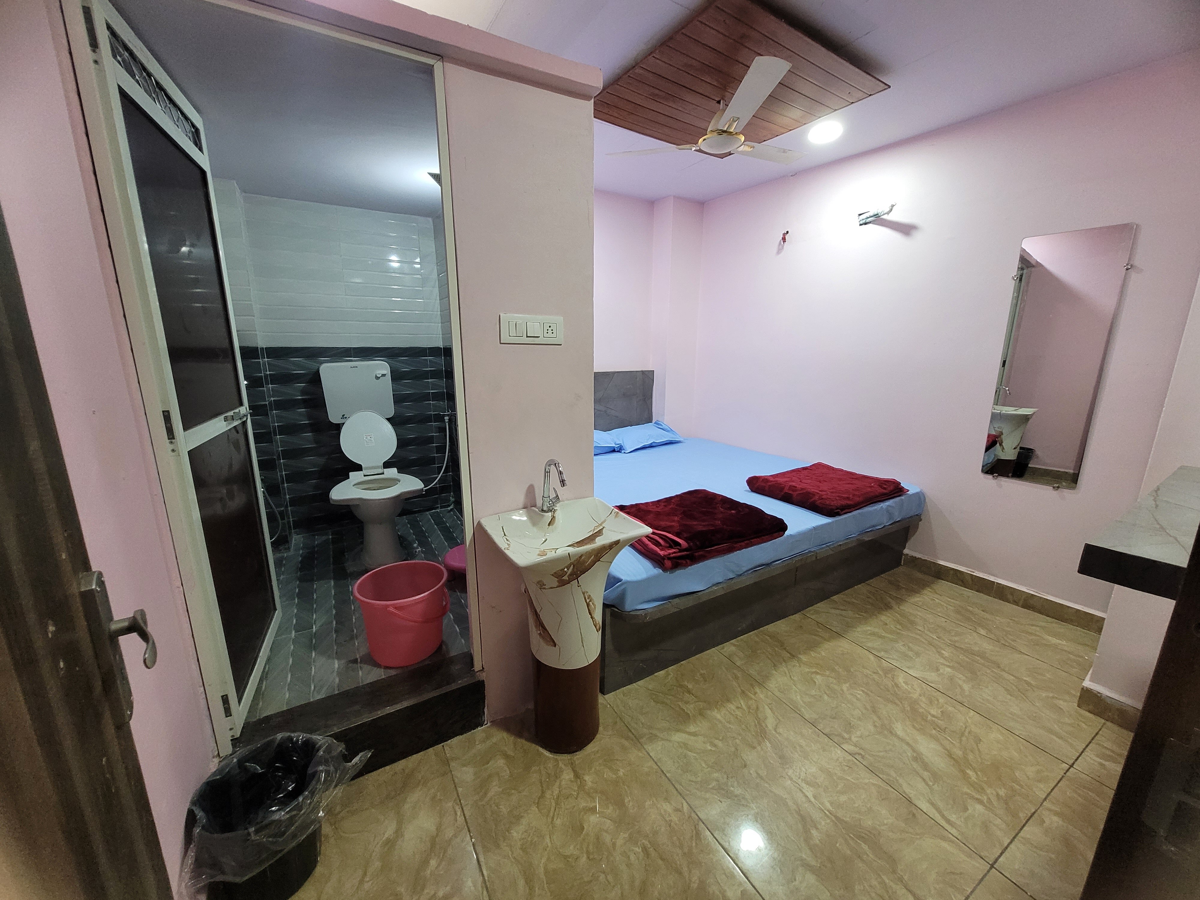 Shri kulluka guest house - Tap to explore photos