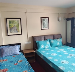 Twin Room with Mountain View