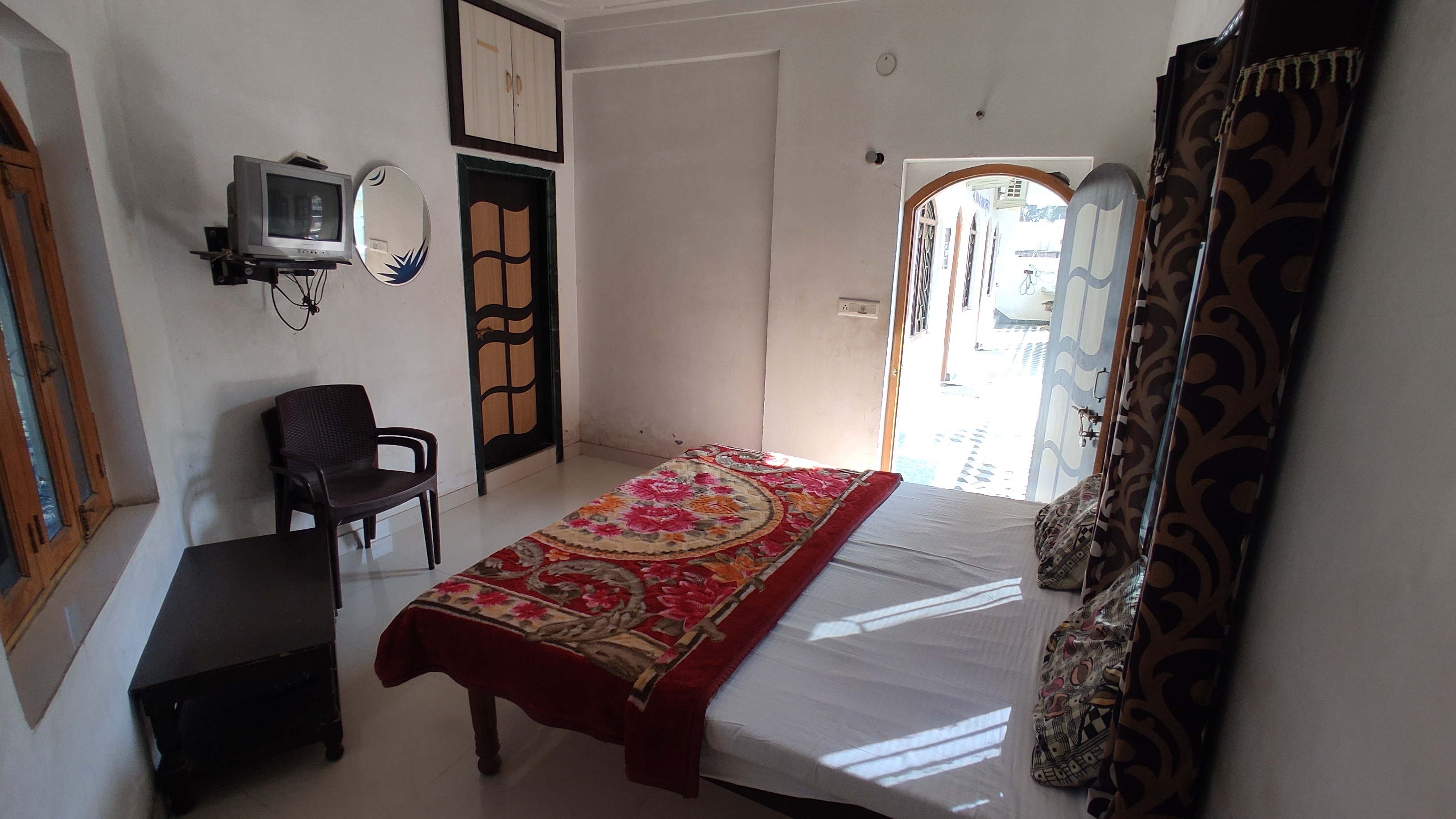 ASHAPURA GUEST HOUSE - Tap to explore photos
