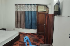 Hotel O Sector 12 Ghaziabad Formerly VIP Inn, Ghaziabad