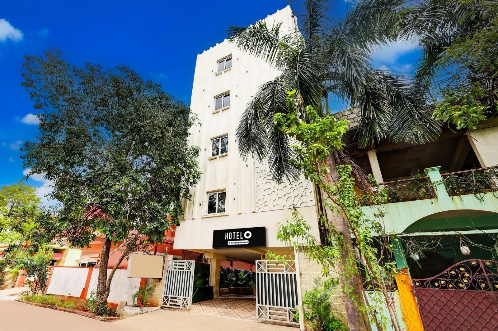 Super Hotel O Akshaya Bheemas Inn - Tap to explore photos