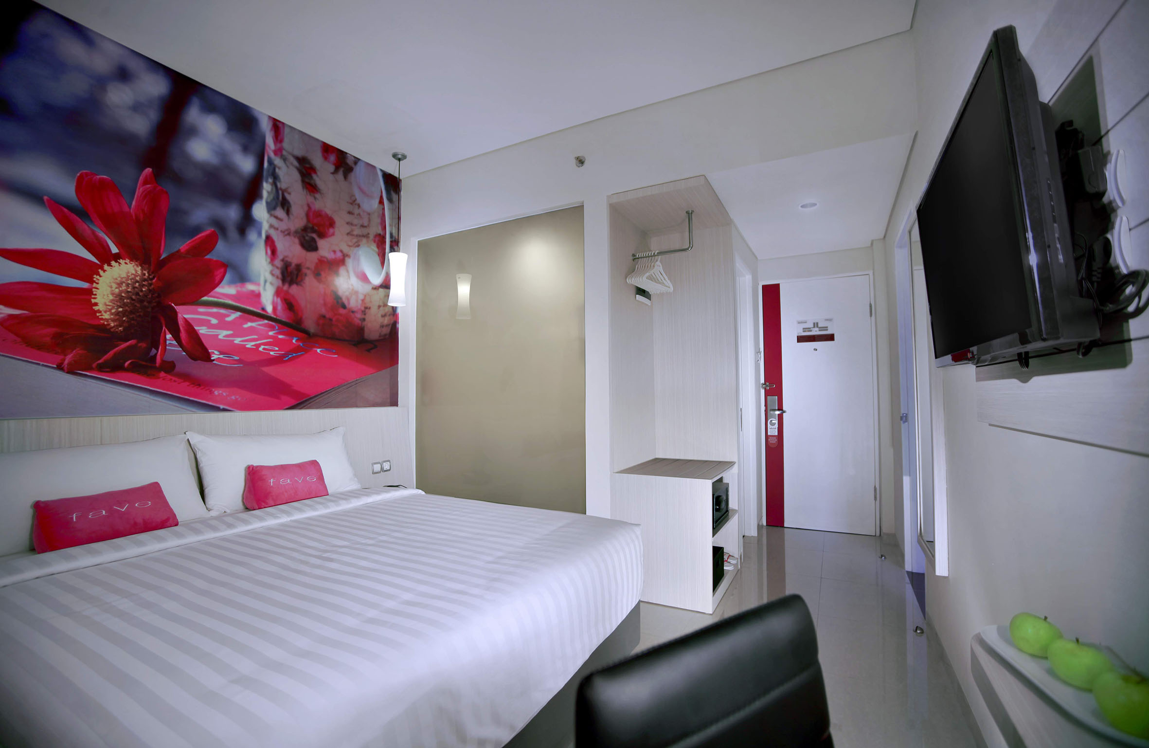 favehotel Langko Mataram - Tap to explore photos