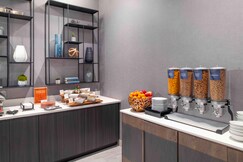Homewood Suites by Hilton Boston Logan Airport Chelsea, Boston