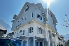 Peaceful Mornings near Dal Lake Srinagar, Srinagar