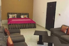 Royal Classic , Aligarh