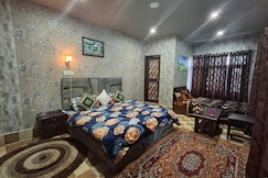 D'SHIEKH'S RESORT GUREZ  HOTEL & RESTAURANT, Bandipore