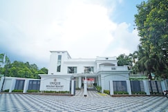 Unique Holiday Resort, Lataguri