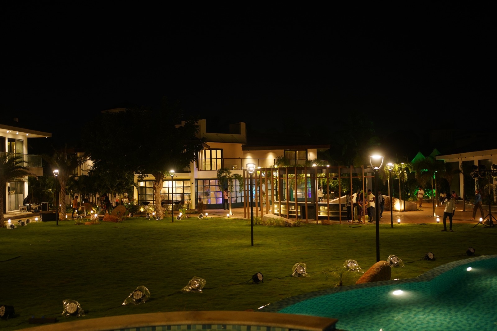 M Stays ECR by Mirabilis Hotels - Tap to explore photos