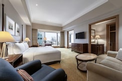 The Ritz-Carlton Jakarta, Mega Kuningan, Jakarta