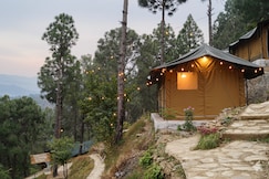 Jaseelo Camps | Rooms & Dorm, Kanatal