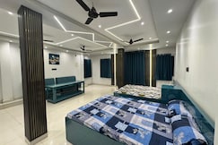 Hotel Janki, Bargarh