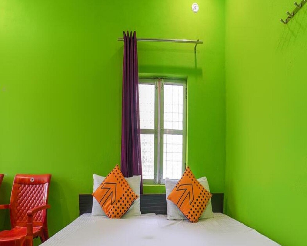 Joshi Guest House - Tap to explore photos