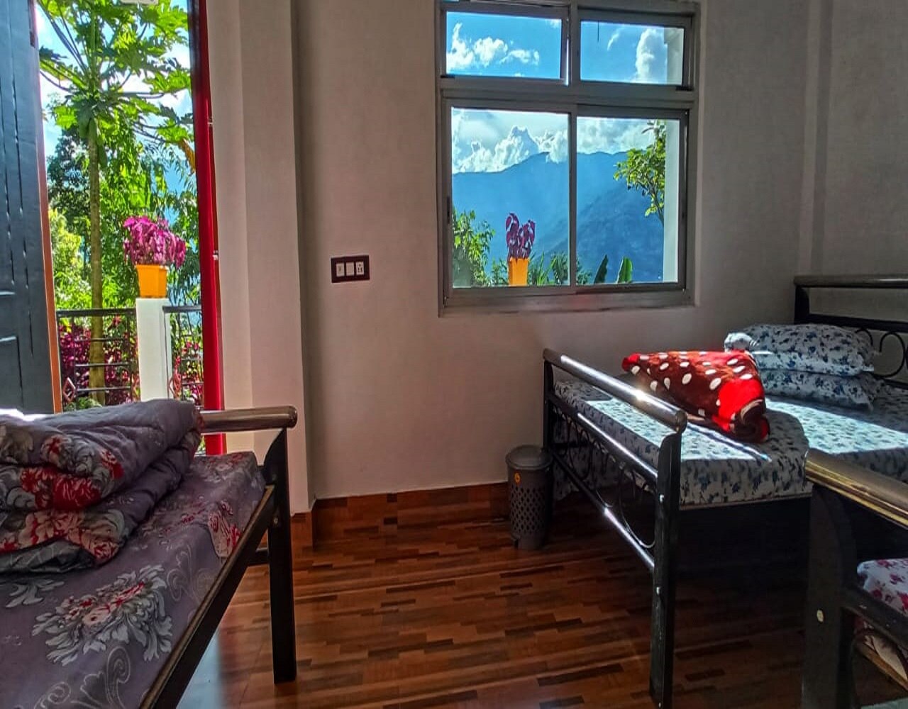 Hotel Himdeep - Tap to explore photos