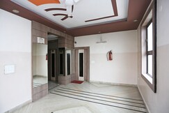 Hotel O Neelkanth, Aligarh