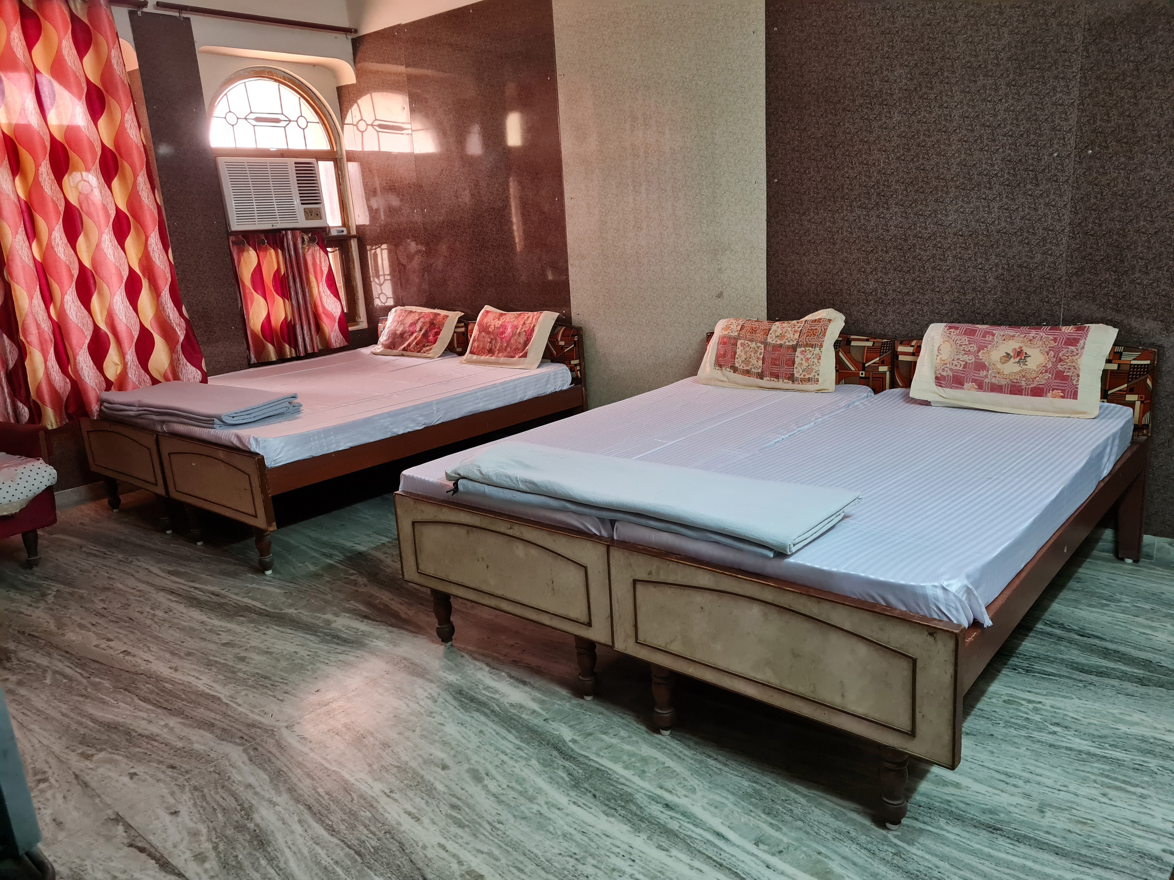 hotel kuldeep - Tap to explore photos