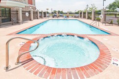 Holiday Inn Express & Suites SAN ANTONIO SE BY AT&T CENTER, Bexar