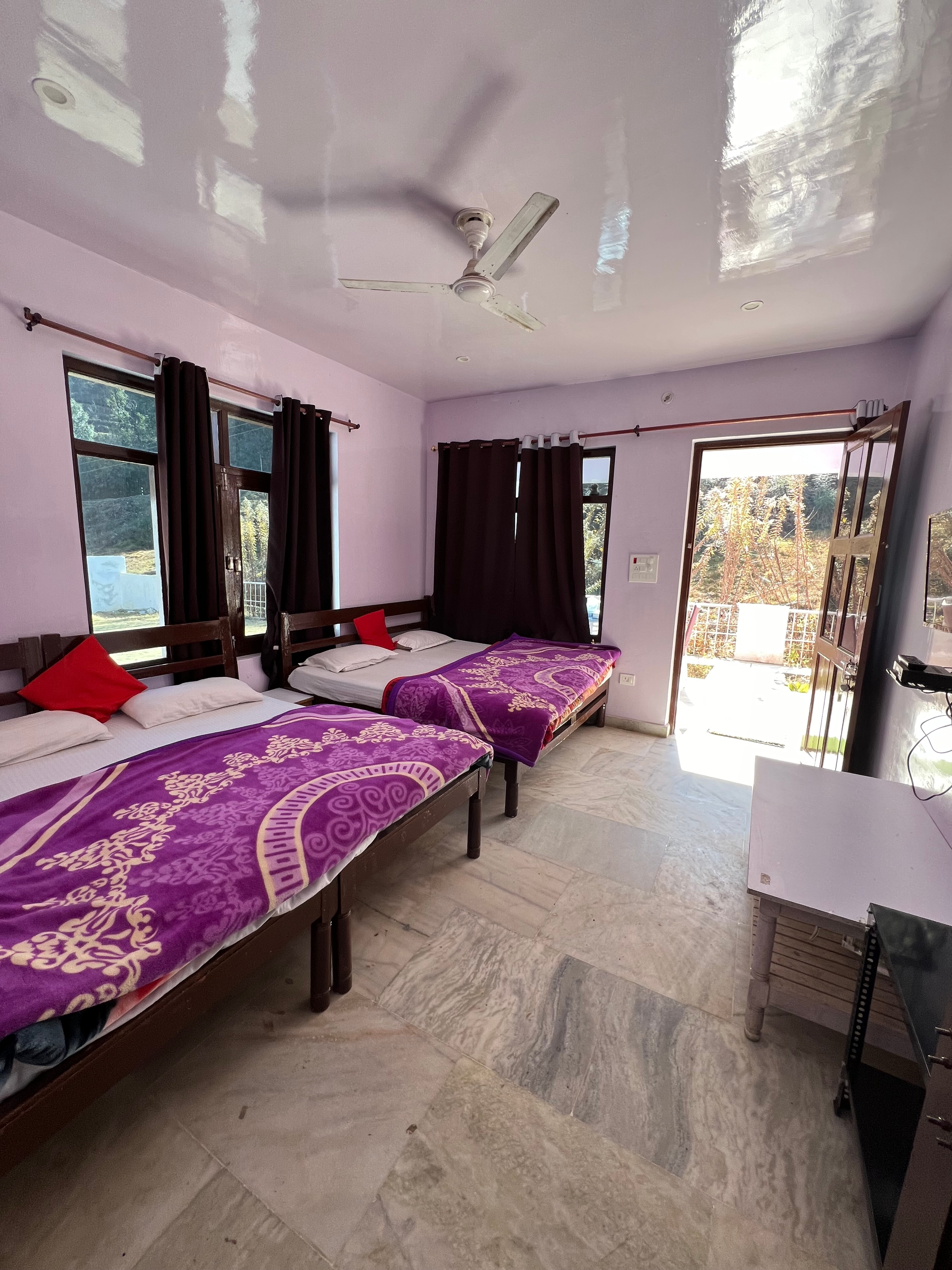 Jageshwar Inn - Tap to explore photos