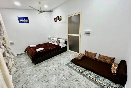 Eva room stay on ashwem beach side