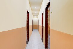Hotel O Chowdhury Guest House, Kolkata