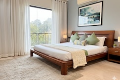 Fortune Home Service Apartment, 3BHK, J-130, Delhi