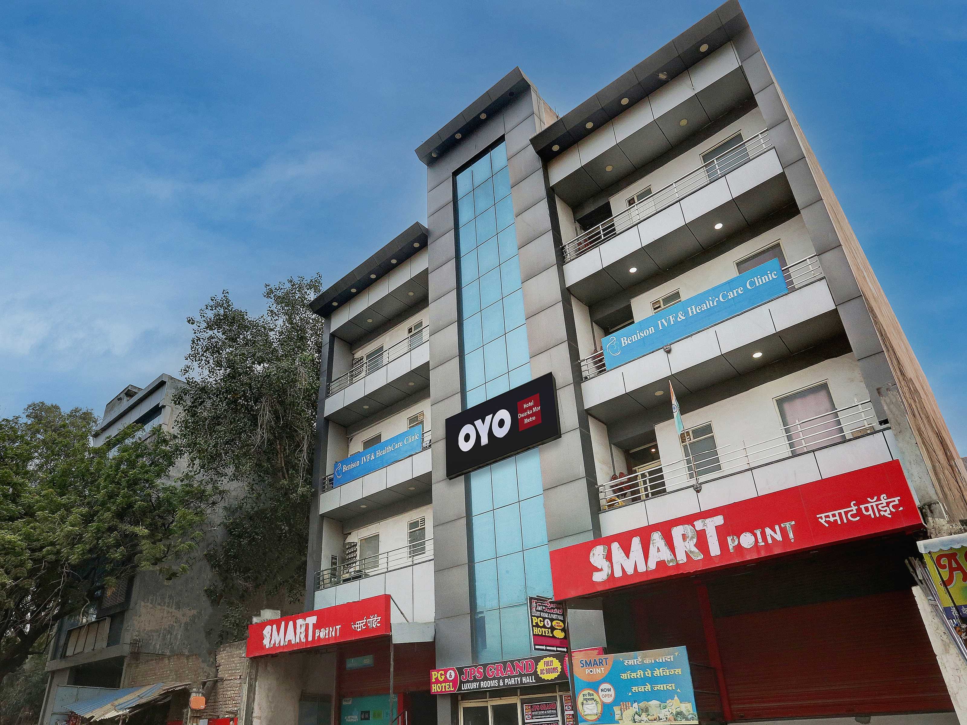 Hotel O Dwarka Mor Metro Hotel - Tap to explore photos