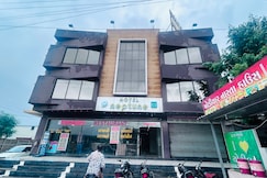 Hotel Neptune, Botad