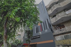 Collection O Near Kohat Enclave Metro Station, Delhi