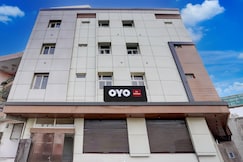 Hotel O Delhi Meerut Expressway Makanpur Formerly Crystal 24, Ghaziabad