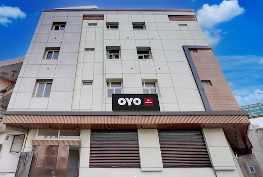 Hotel O Delhi Meerut Expressway Makanpur Formerly Crystal 24