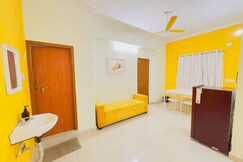 Yellow Delight 2BHK Themed flat near US Consulate, Siddipet