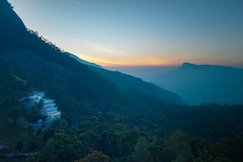 Eterno Capithans Dale, Munnar