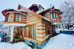 Shashwat 3 bhk luxury duplex cottage with inside fireplace, Manali