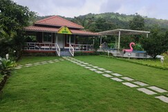 Vrundavan Nature stay, Pen