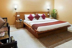 Hotel Komal Residency 2, Manesar