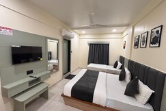 Hotel Sun Icon., Vadodara