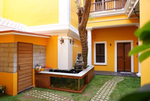 Pearl Bell Villa