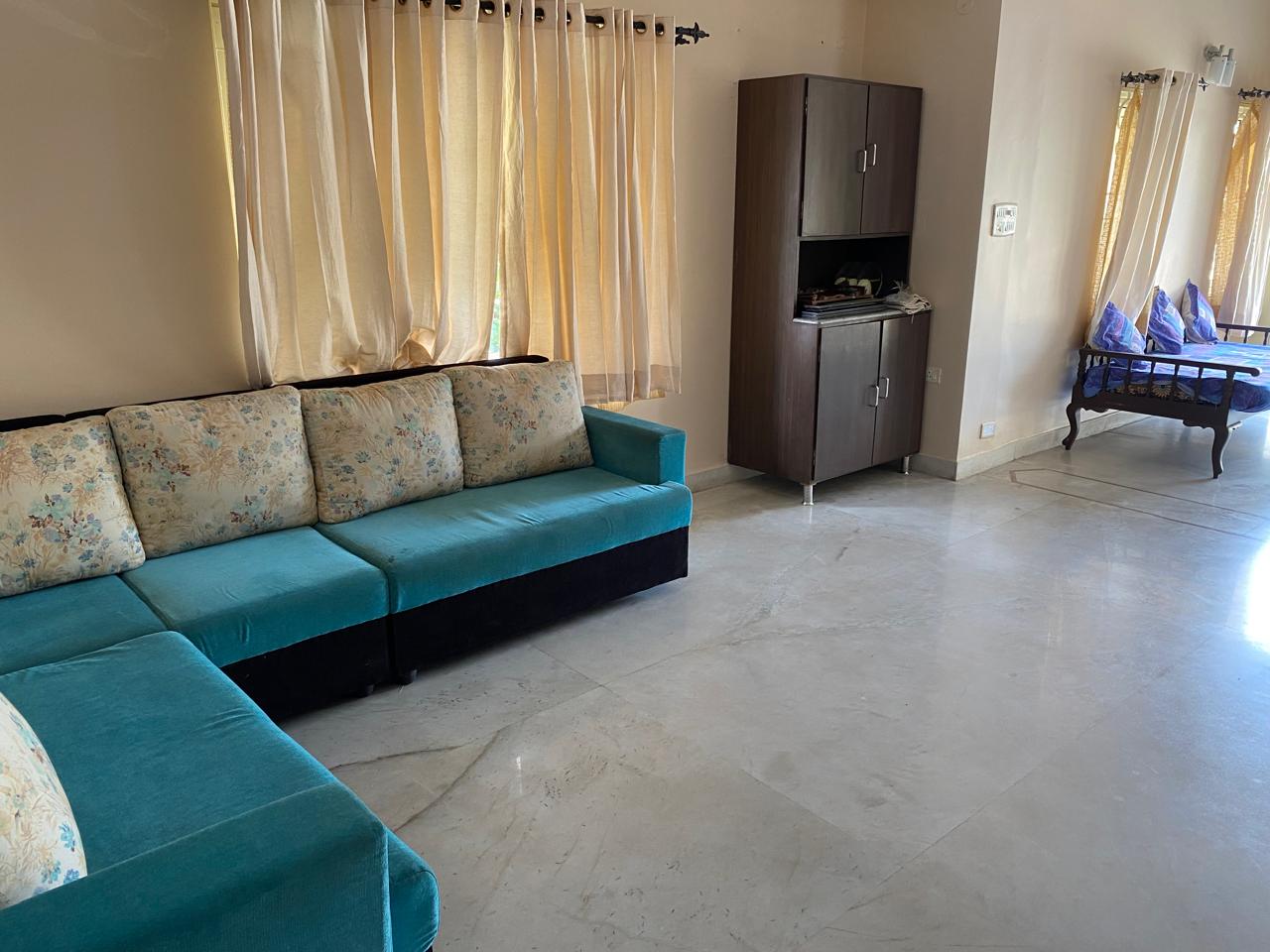 Zocial Stays, Roshan Villa - Tap to explore photos
