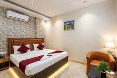 Hotel Yuvraj, Muradnagar