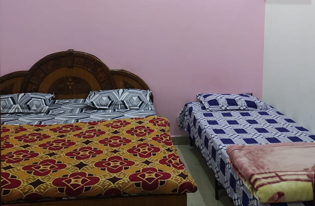 Brother Guest house - Tap to explore photos
