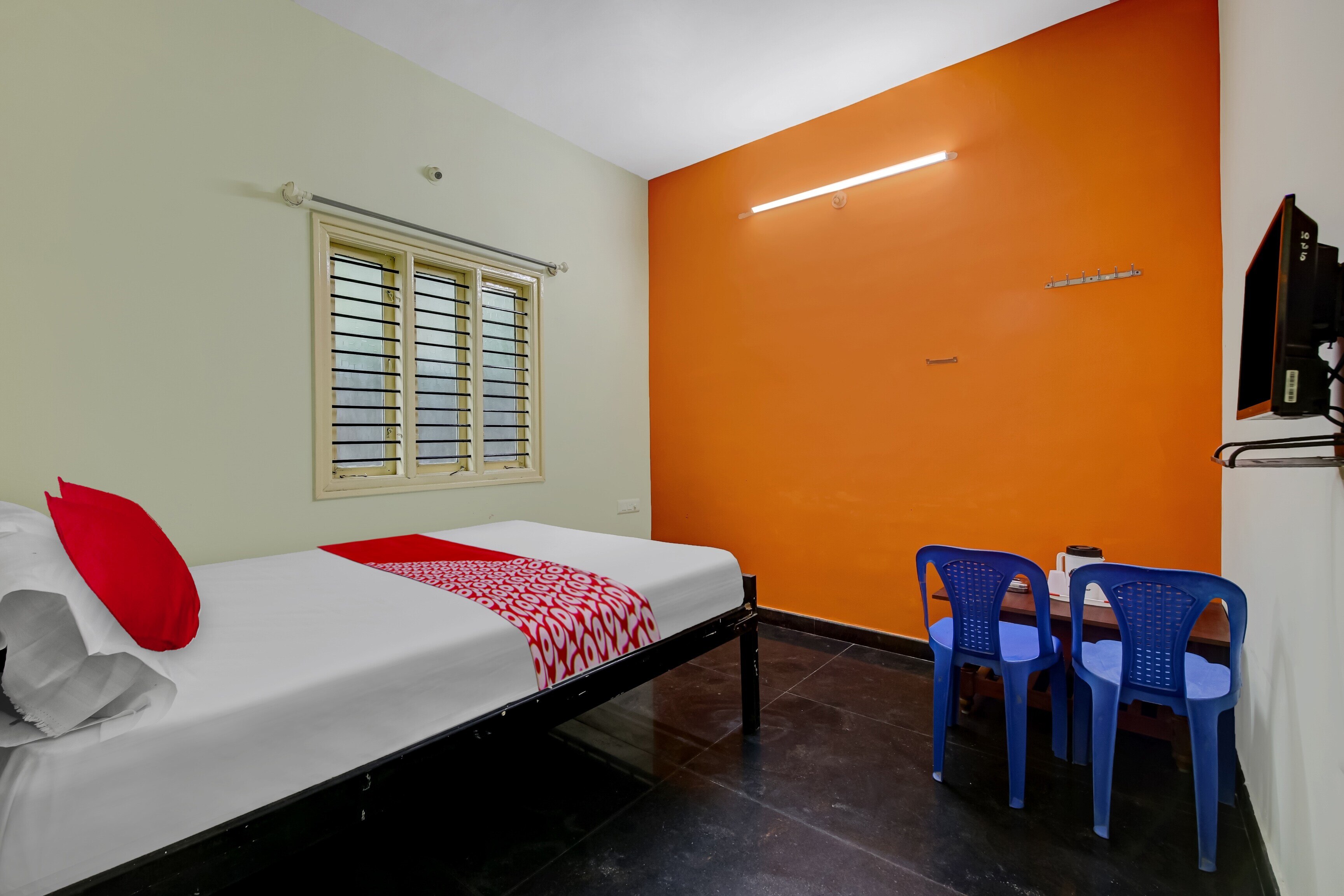 Hotel O Ganesh Lodge - Tap to explore photos