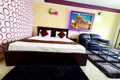 Siddha Xanadu Studio Apartment 806, Kolkata